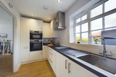 Roughdown Road, Boxmoor, Image 11