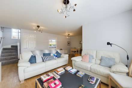 Roughdown Road, Boxmoor, Image 2