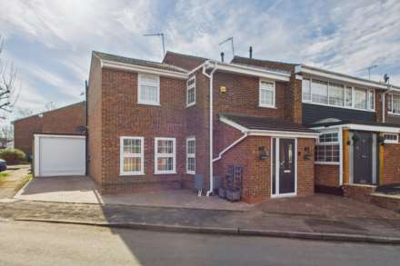 Glamis Close, Woodhall Farm, Image 1