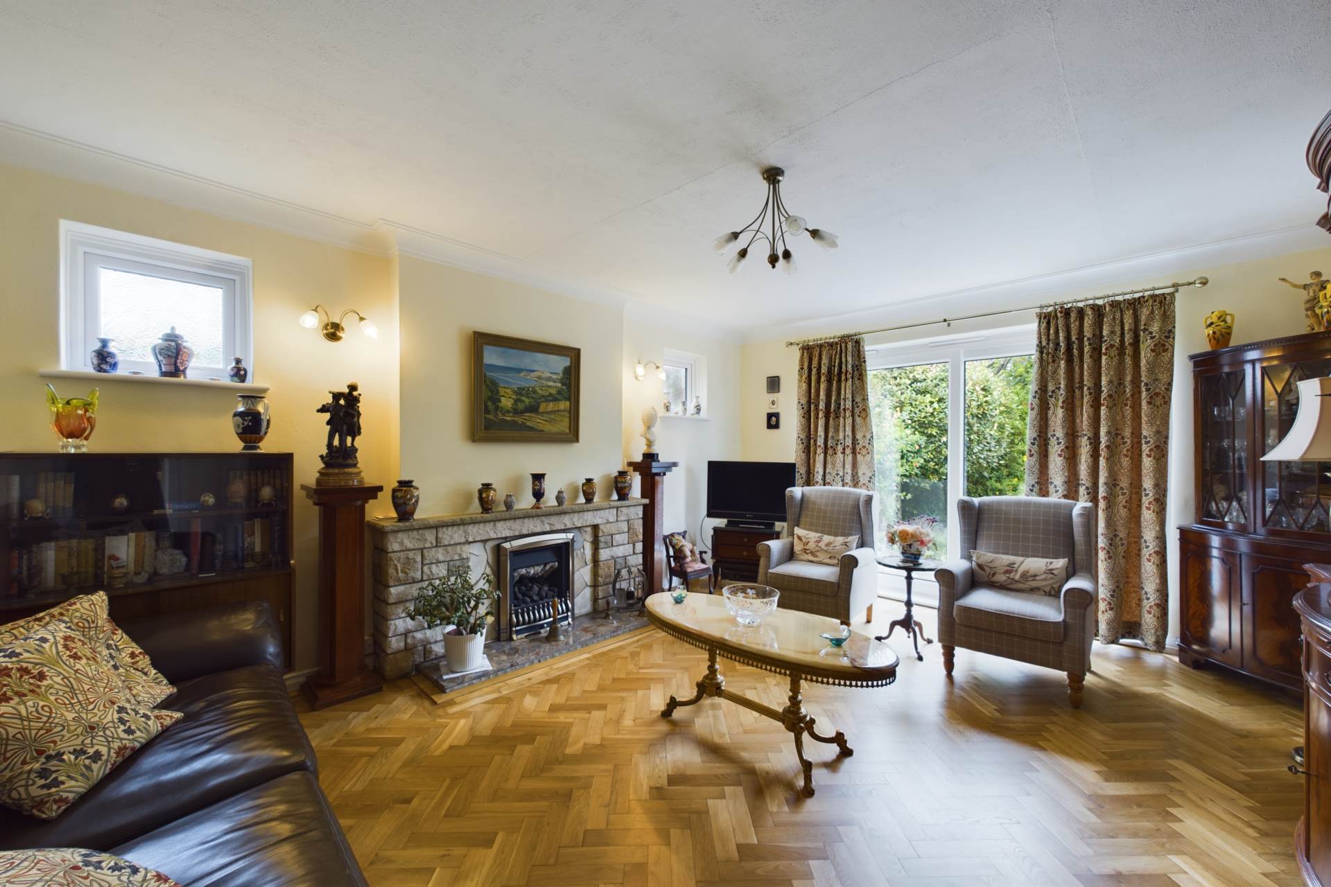 Crouchfield, Boxmoor, Image 3