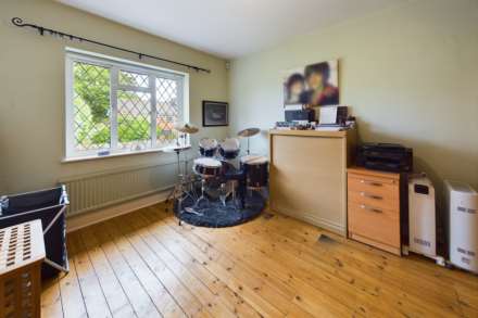 Delmar  Avenue, Leverstock Green, Image 13