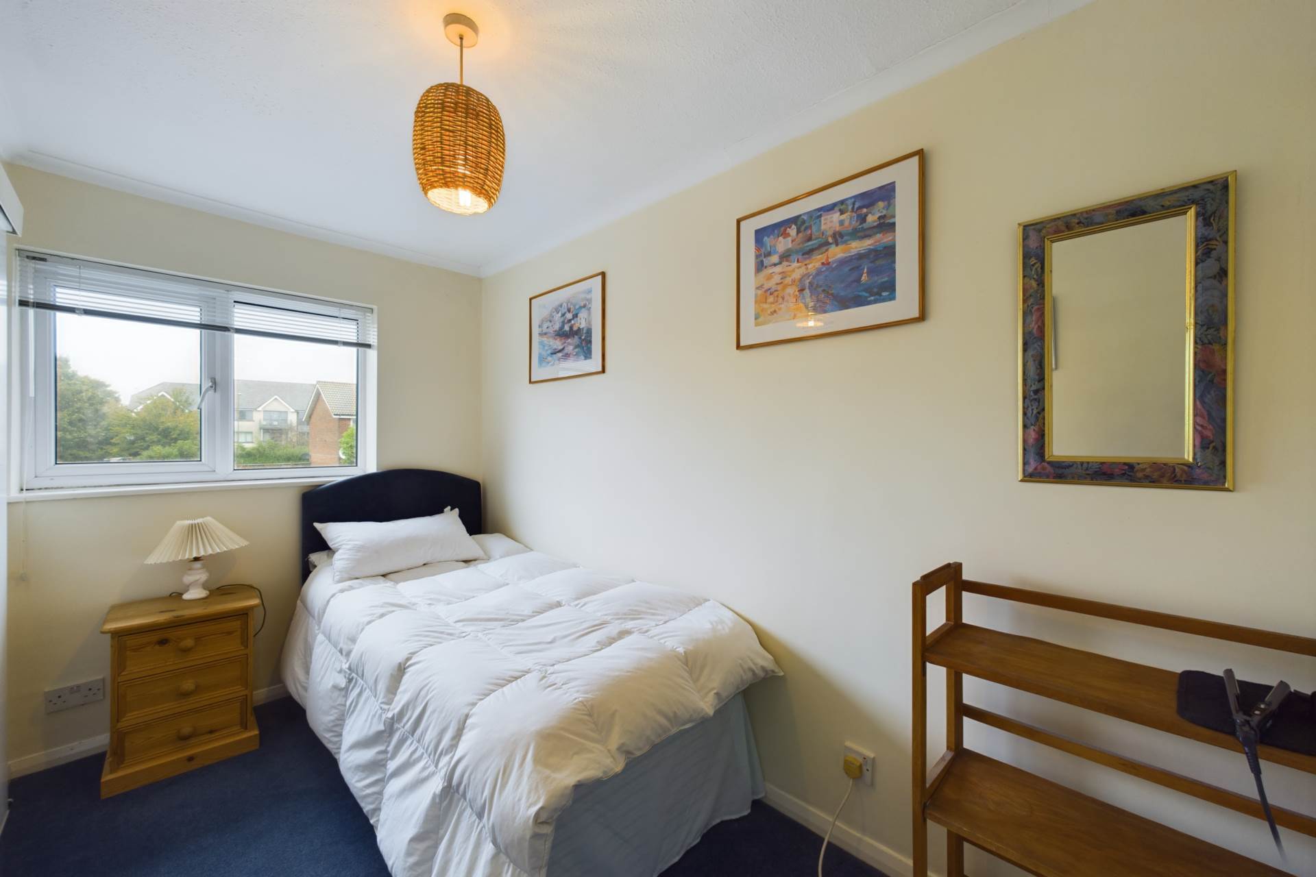 Larchwood Road, Adeyfield, Image 10