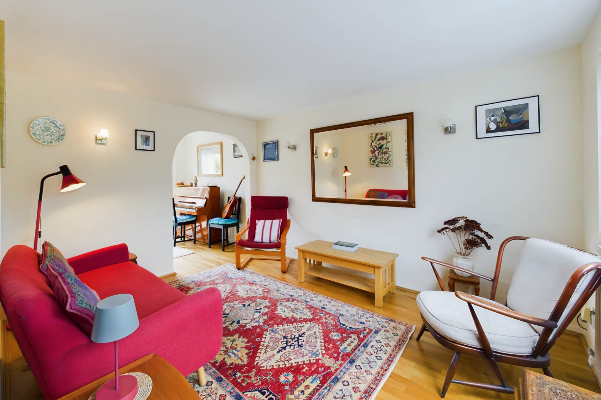 Larchwood Road, Adeyfield, Image 4