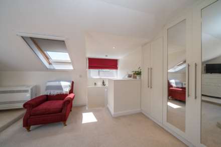 Tile Kiln Close, Leverstock Green, Image 13