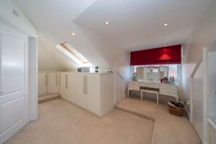 Tile Kiln Close, Leverstock Green, Image 14