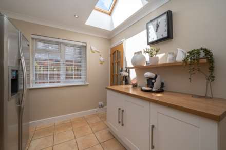 Tile Kiln Close, Leverstock Green, Image 26