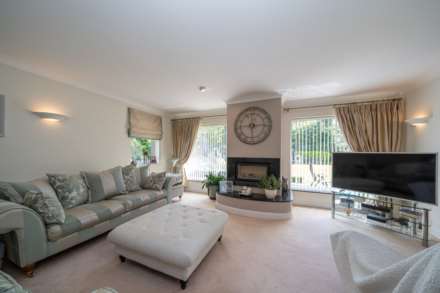 Tile Kiln Close, Leverstock Green, Image 3