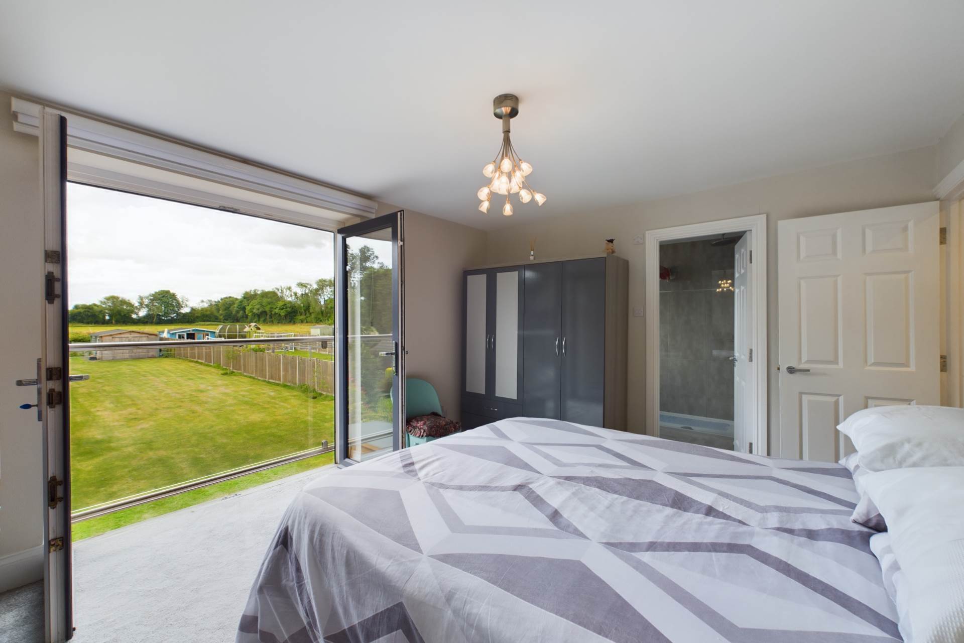 Green Lane, Bovingdon, Image 12