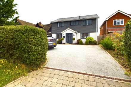 Green Lane, Bovingdon, Image 1