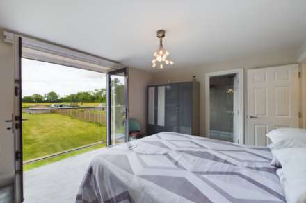 Green Lane, Bovingdon, Image 12