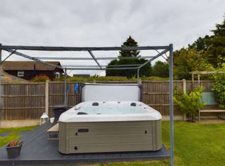 Green Lane, Bovingdon, Image 22