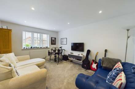 Green Lane, Bovingdon, Image 9