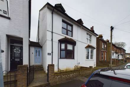 3 Bedroom House, Crescent Road, Old Town, Hemel Hempstead