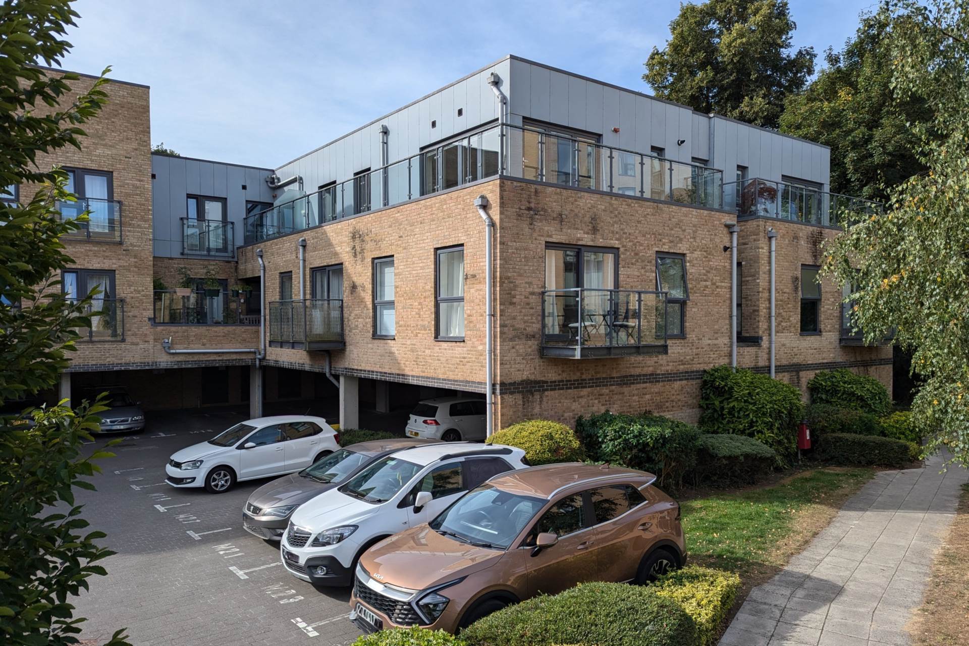 Mill House, Nash Mills, Hemel Hempstead, Image 1