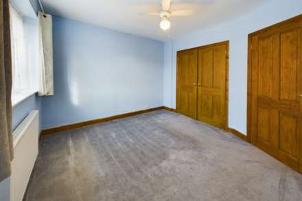 WELL PRESENTED 3 BED HOME WITH OFF-STREET PARKING & GARDEN, Image 14
