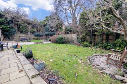 The Conifers, Box Lane, Felden, Image 31