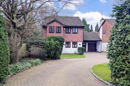 The Conifers, Box Lane, Felden, Image 32