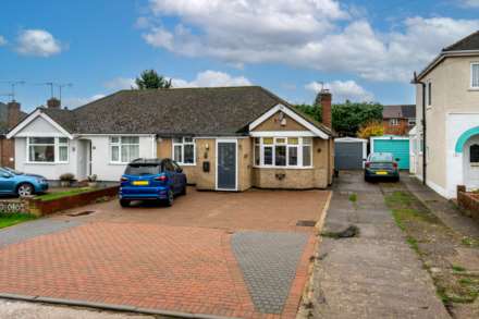 Adeyfield Gardens, Adeyfield, Image 1