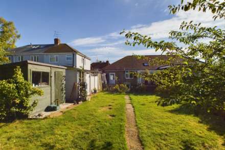 Adeyfield Gardens, Adeyfield, Image 15