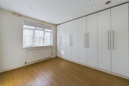 Adeyfield Gardens, Adeyfield, Image 9