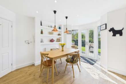 Green End Gardens, Boxmoor, Image 10