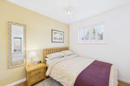Green End Gardens, Boxmoor, Image 23