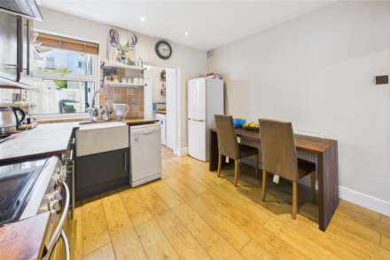 Henry Street, Apsley, Image 15