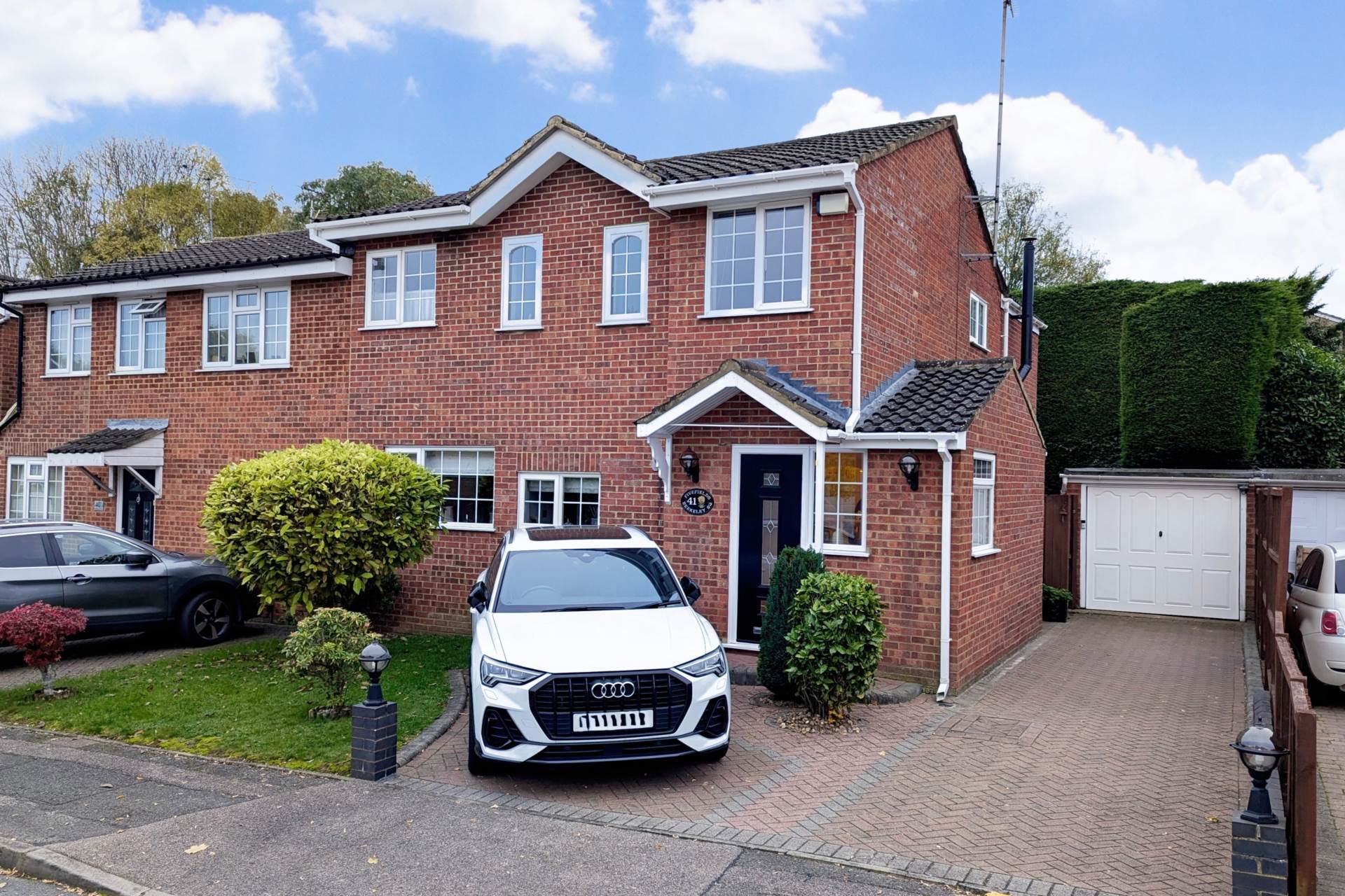 Berkeley Square, Hemel Hempstead, Image 1