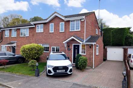 Berkeley Square, Hemel Hempstead, Image 1