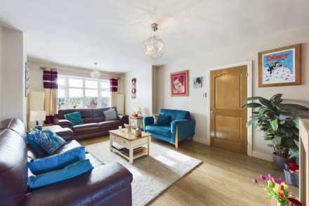 The Horseshoe, Leverstock Green, Image 2