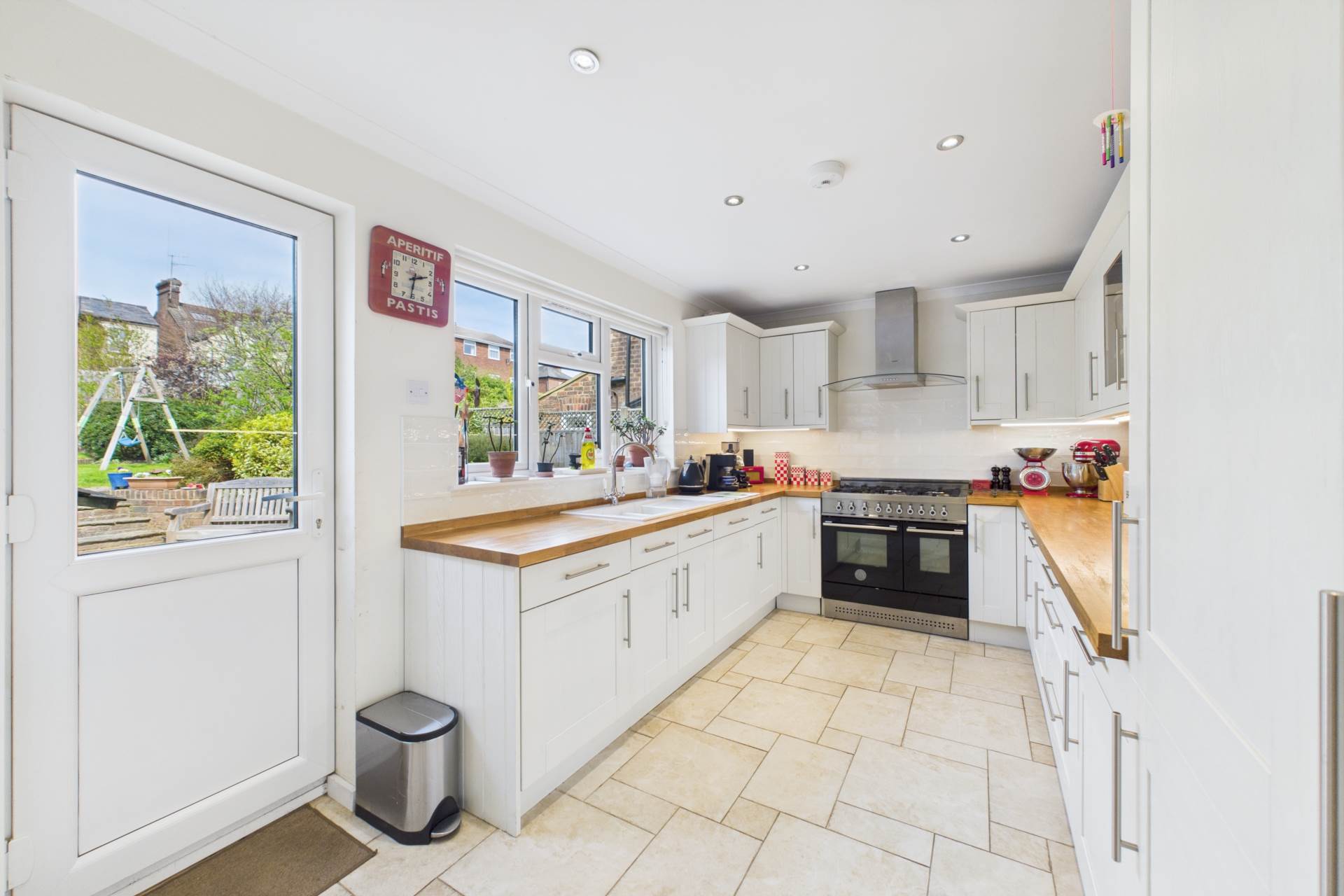 Horsecroft Road, Boxmoor, Image 5