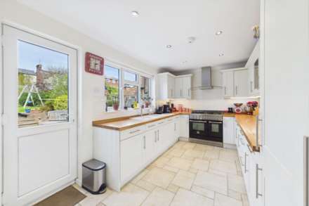 Horsecroft Road, Boxmoor, Image 5