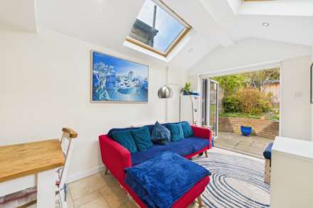 Horsecroft Road, Boxmoor, Image 6
