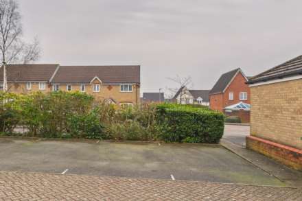 Quendell Walk, Adeyfield, Image 15
