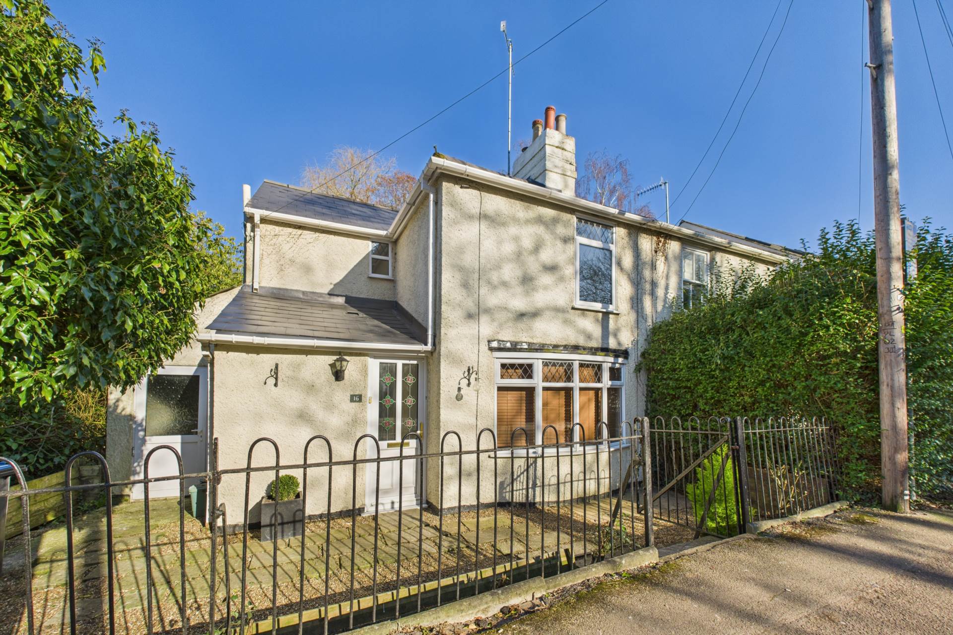 Two Waters Road, Apsley, Image 1