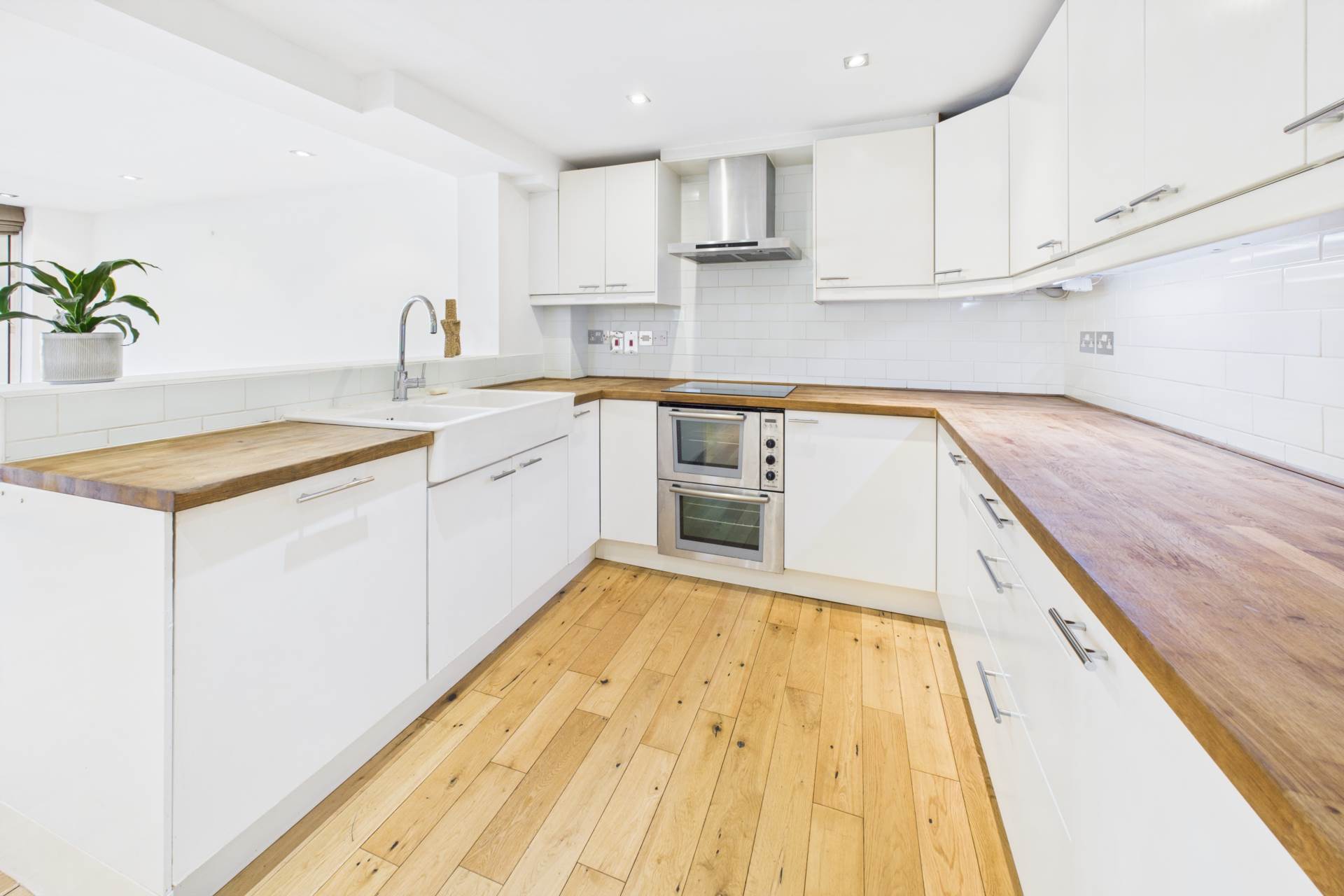 Two Waters Road, Apsley, Image 4