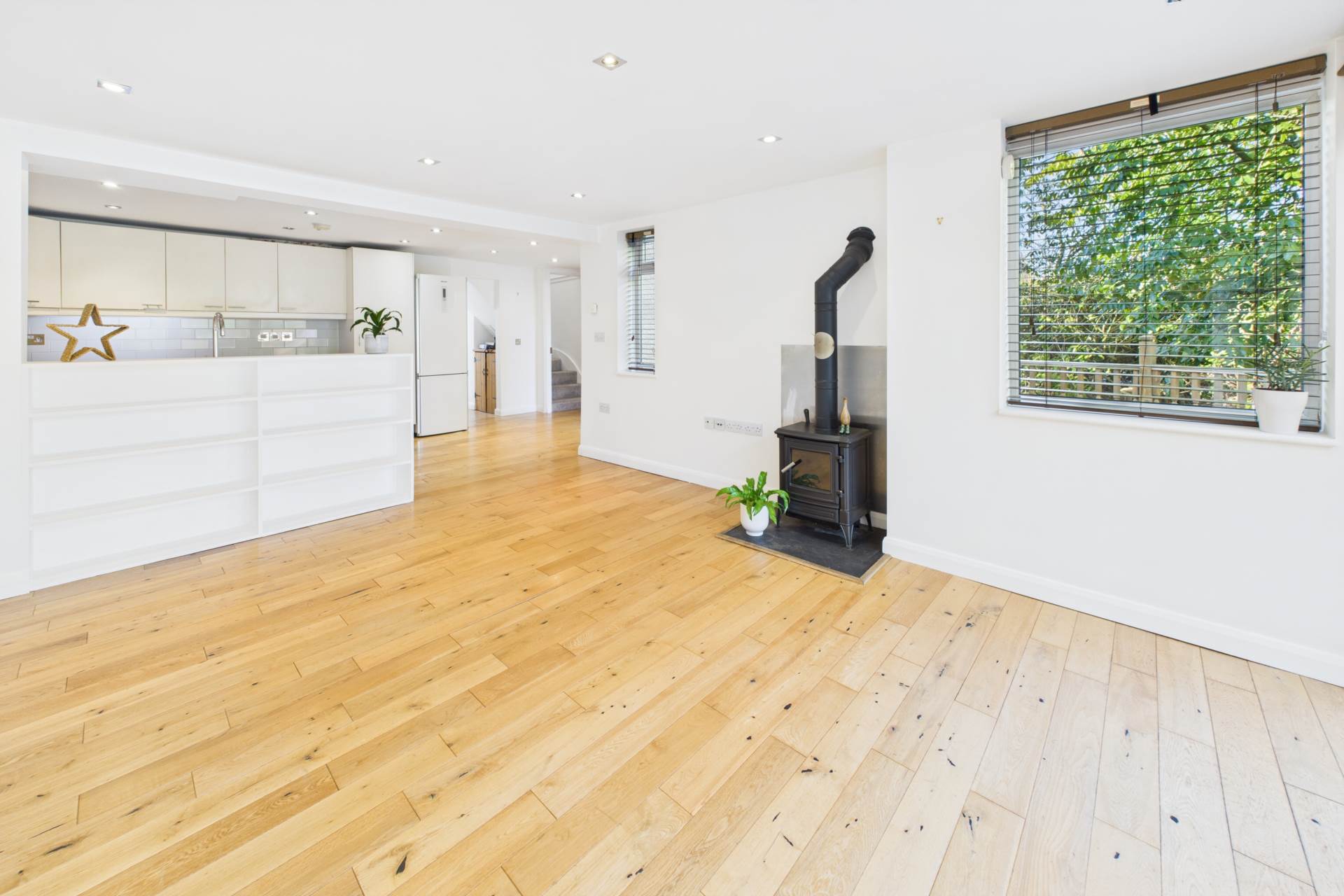 Two Waters Road, Apsley, Image 6