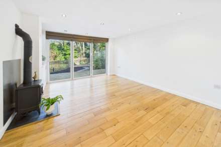 Two Waters Road, Apsley, Image 5