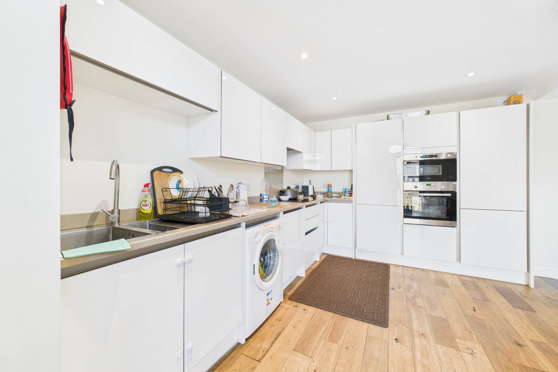 37 ADEYFIELD ROAD - 4 BED DETACHED -, Image 3