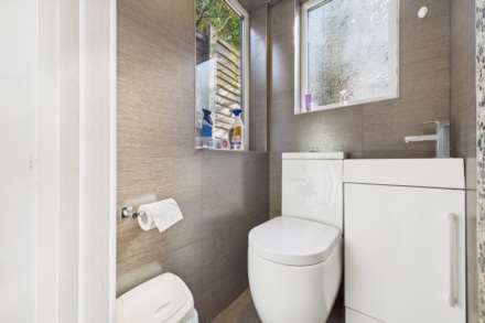 37 ADEYFIELD ROAD - 4 BED DETACHED -, Image 7