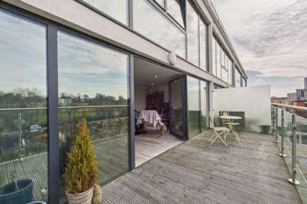Swan Court, Town Centre, Image 2