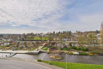 Swan Court, Town Centre, Image 9