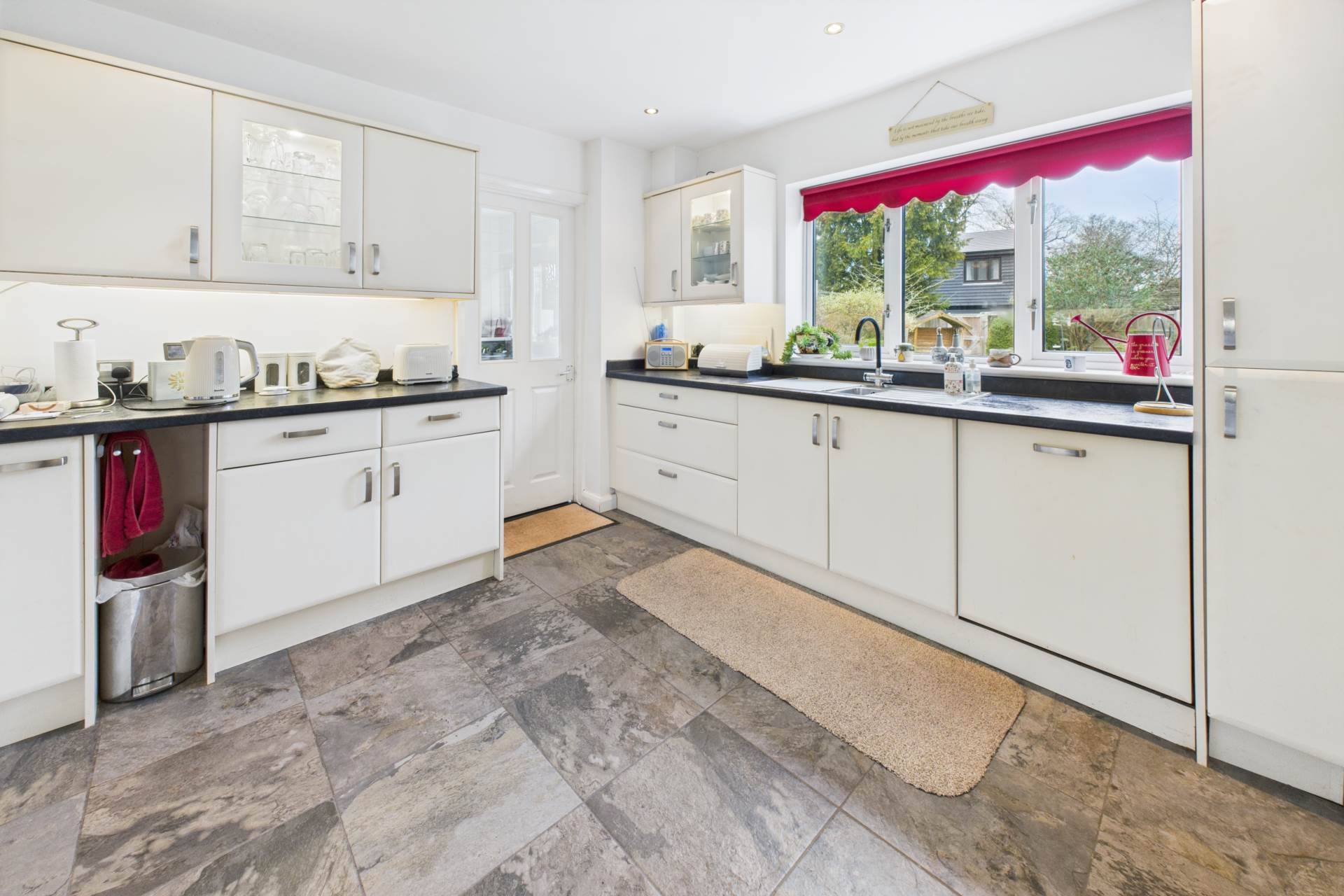 Delmar Ave, Hemel Hempstead, Image 6