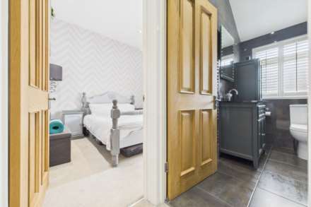 Ebberns Road, Apsley, Image 23