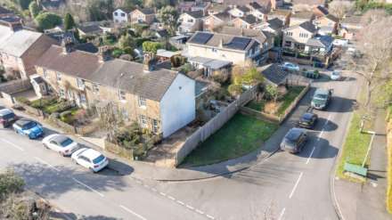 Green Lane, BOVINGDON, Image 22