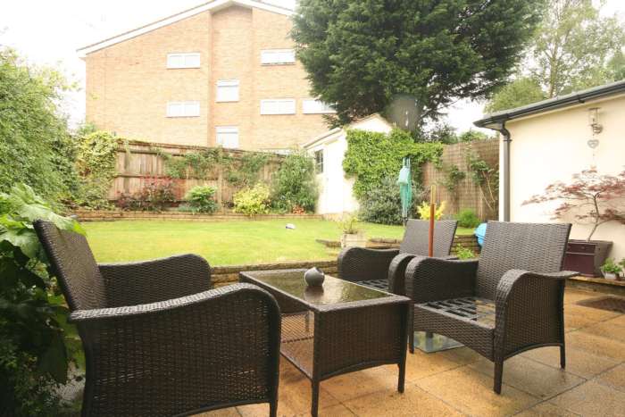 SUPERB 3 BED SEMI IN HEART OF BOXMOOR, Image 16