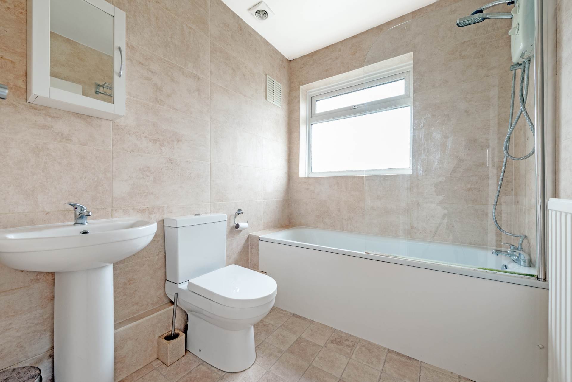 Aragon Road, Morden, Image 12