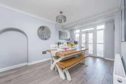 Tudor Drive, Morden, Image 3