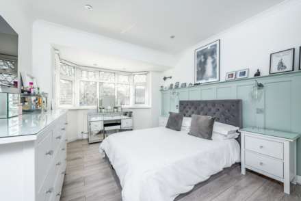 Tudor Drive, Morden, Image 6