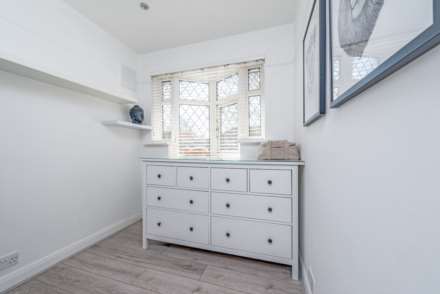 Tudor Drive, Morden, Image 8